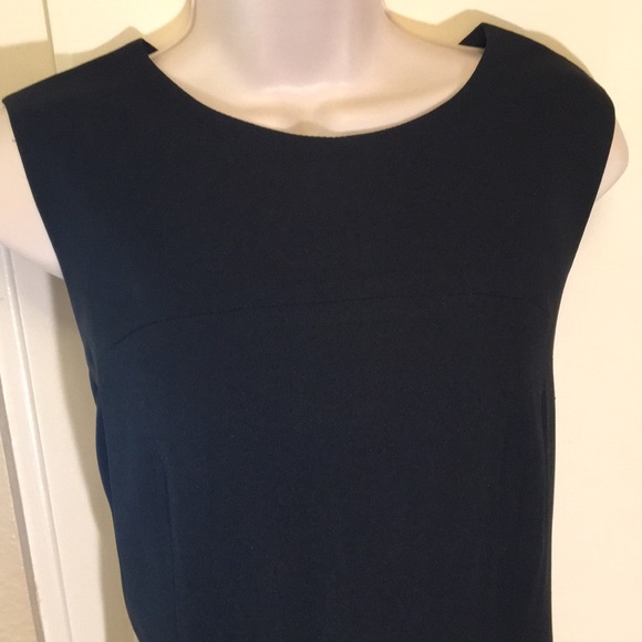 Black sheath dress - Picture 2 of 9